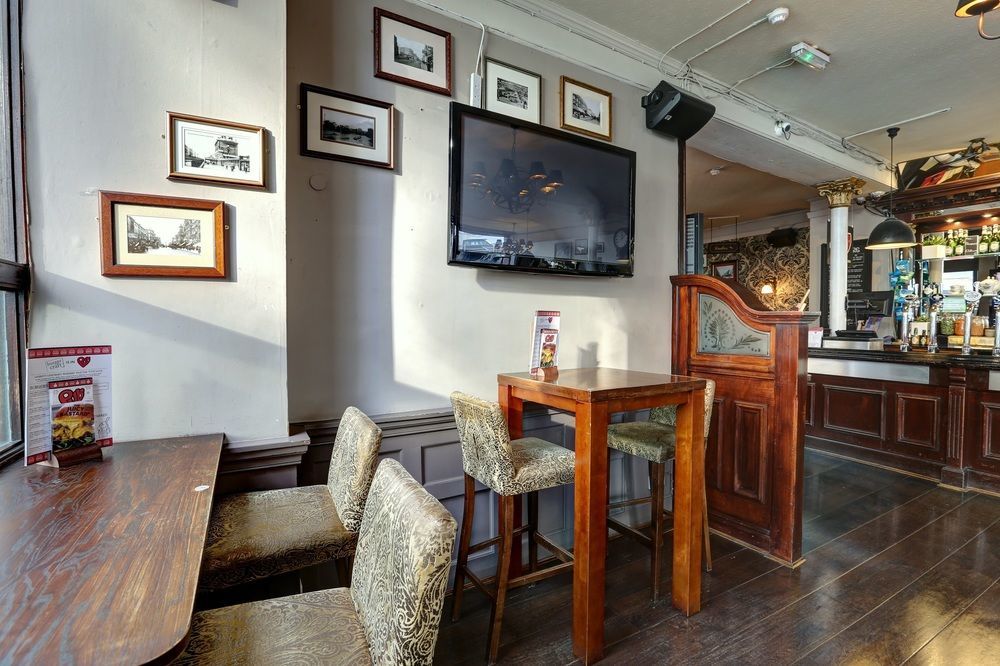 Publove @ The Green Man, Paddington London Exterior photo